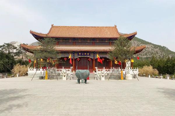 北京周边皇家龙山陵园卧碑全新价格一览表
